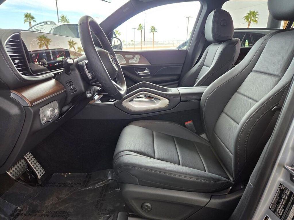 new 2025 Mercedes-Benz GLS 450 car, priced at $95,365