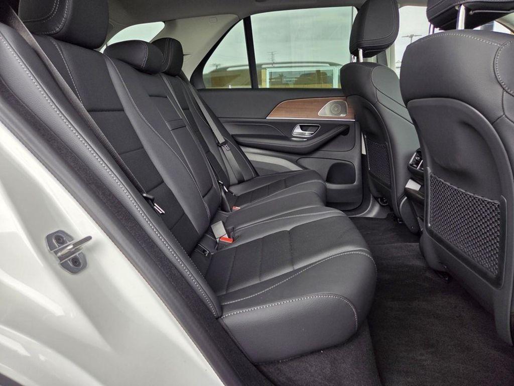 new 2026 Mercedes-Benz GLE 450e car, priced at $77,715