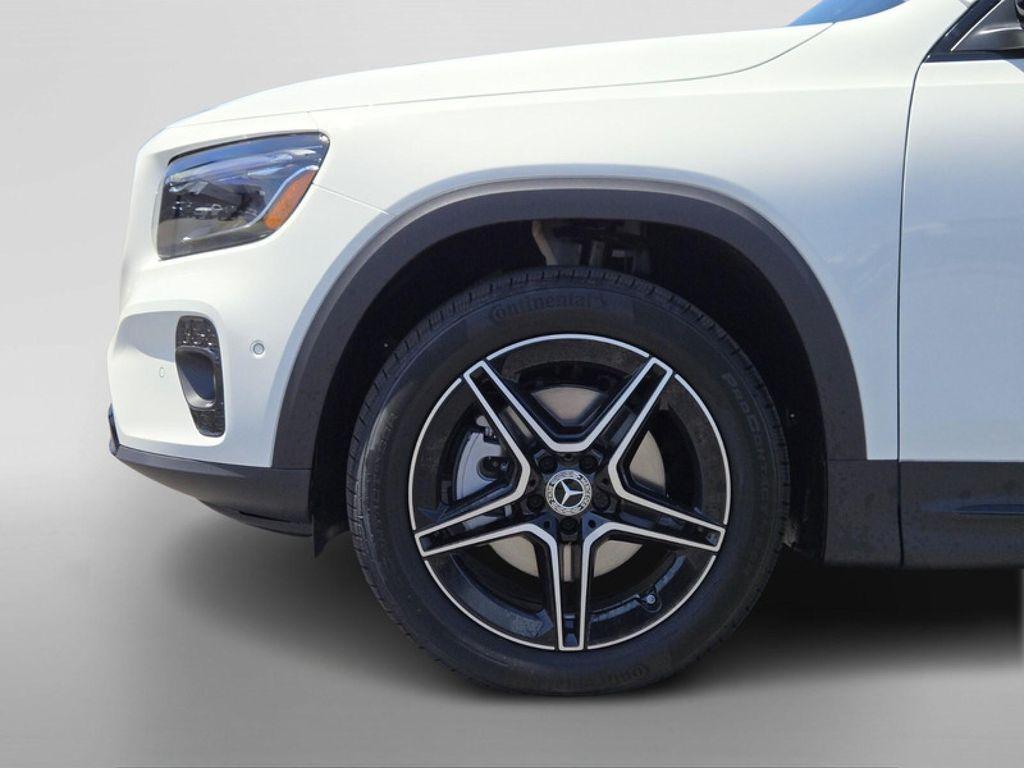 new 2025 Mercedes-Benz GLB 250 car, priced at $48,410