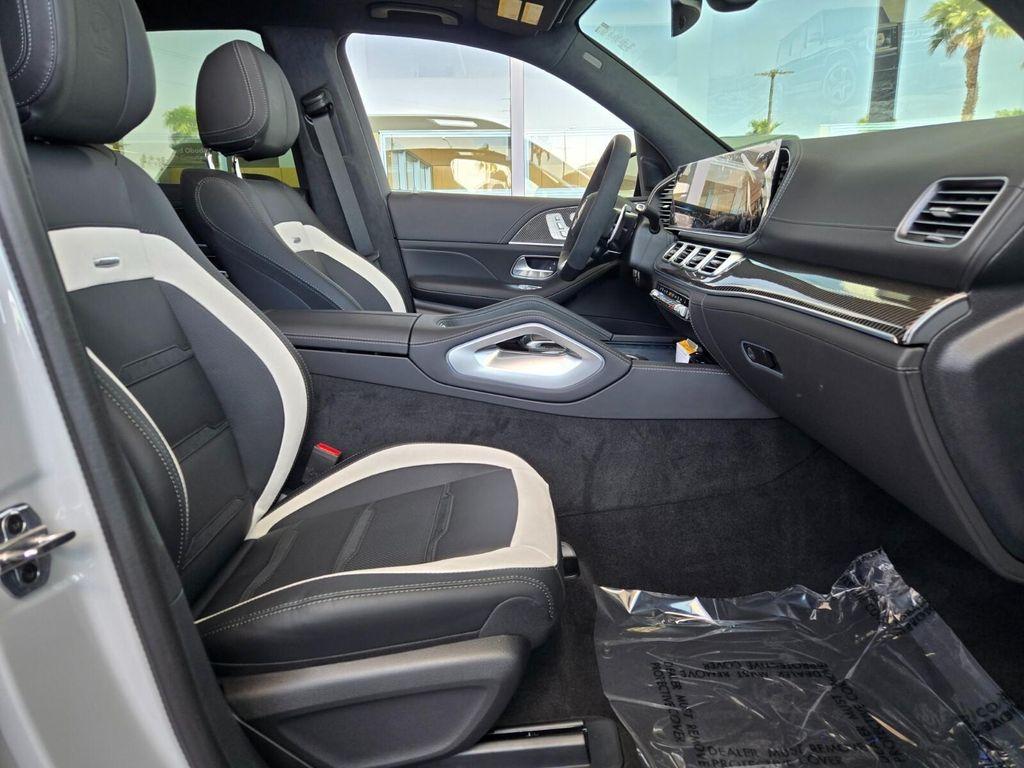 new 2025 Mercedes-Benz AMG GLE 63 car, priced at $141,100