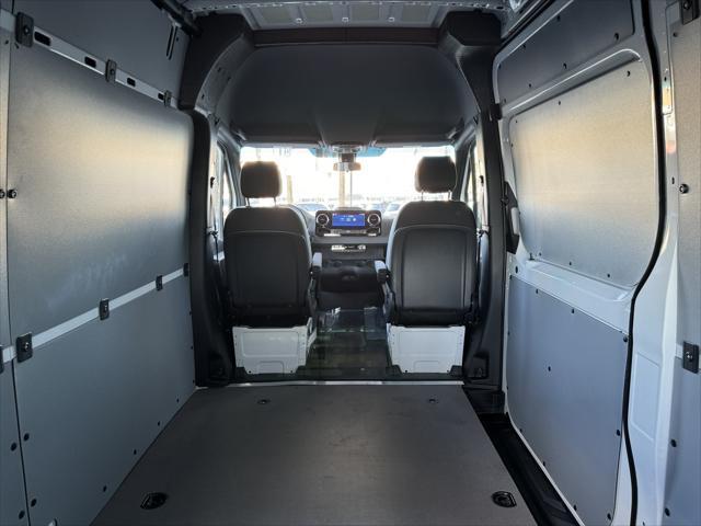 new 2025 Mercedes-Benz Sprinter 2500 car, priced at $65,827