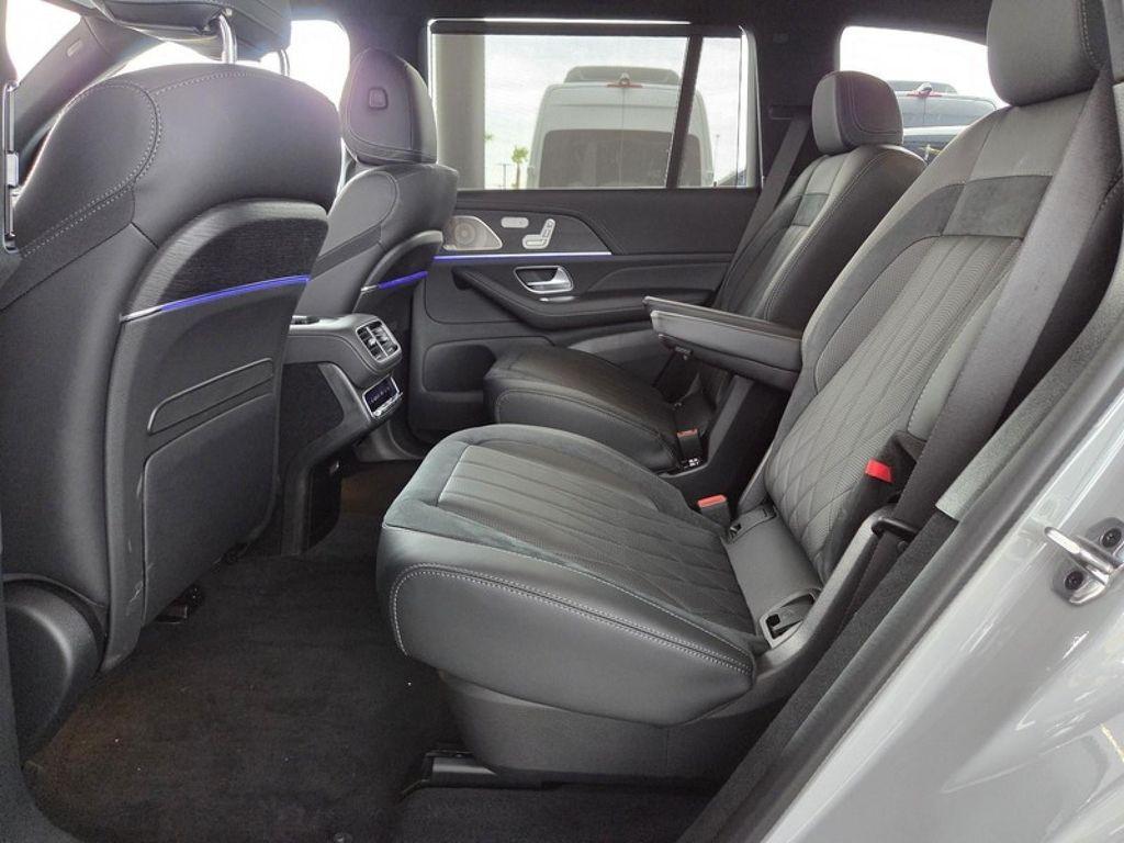 new 2025 Mercedes-Benz AMG GLS 63 car, priced at $162,975