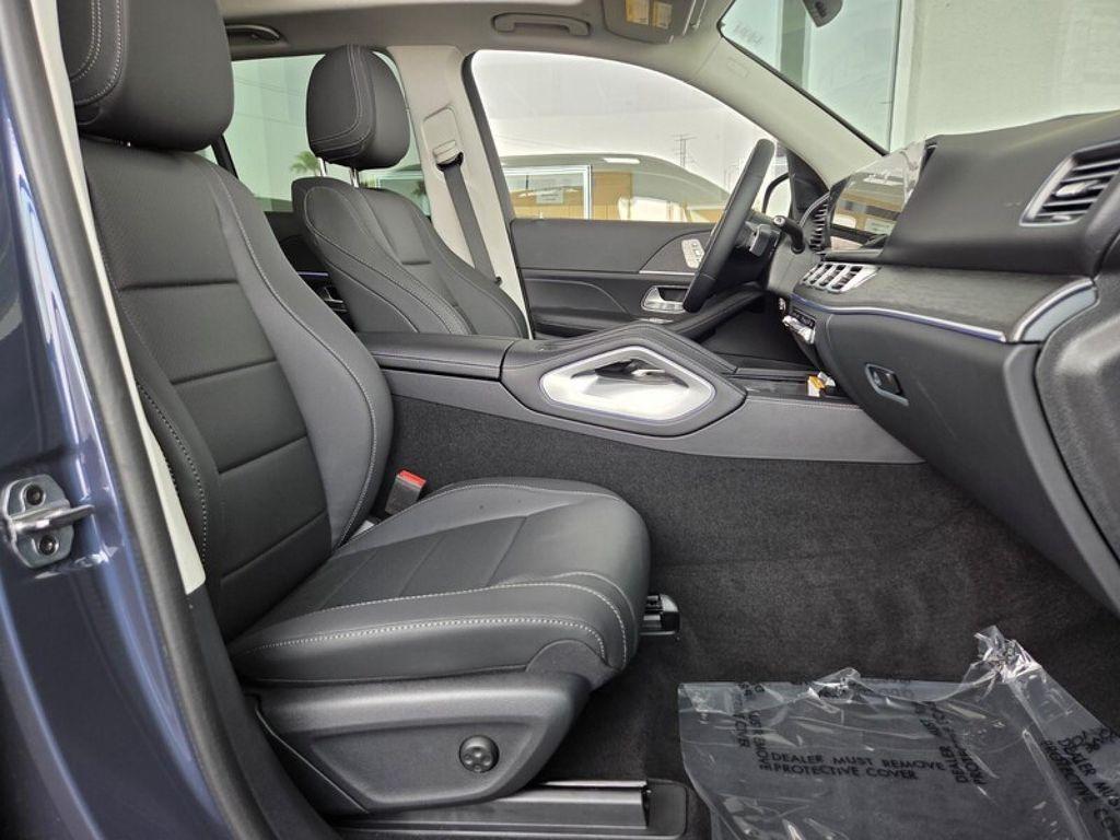 new 2025 Mercedes-Benz GLE 350 car, priced at $70,620
