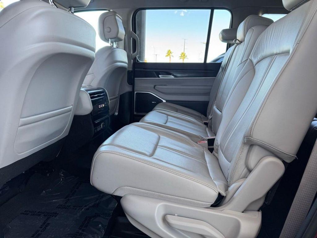 used 2022 Jeep Wagoneer car, priced at $38,294