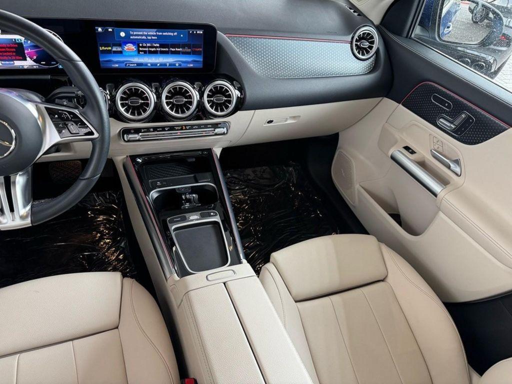 used 2025 Mercedes-Benz GLA 250 car, priced at $38,994