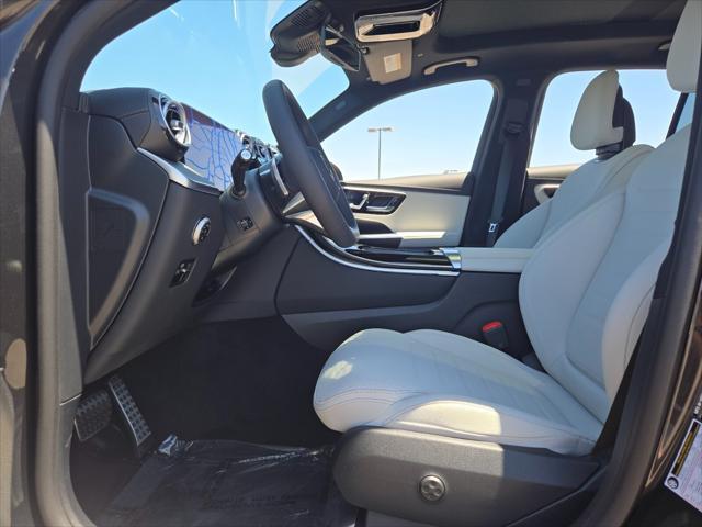 new 2025 Mercedes-Benz GLC 300 car, priced at $61,165