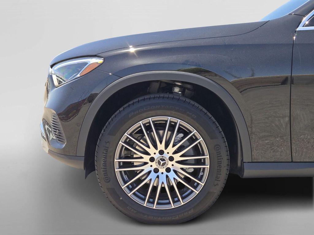 new 2025 Mercedes-Benz GLC 300 car, priced at $58,515