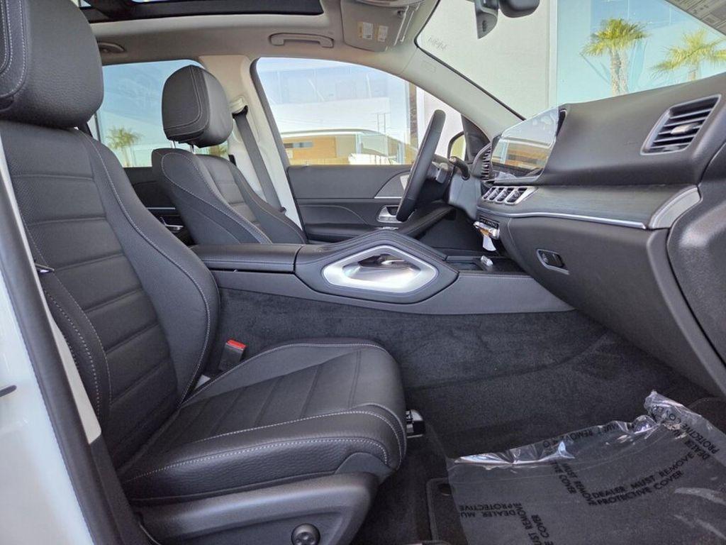 new 2026 Mercedes-Benz GLE 450 car, priced at $80,595