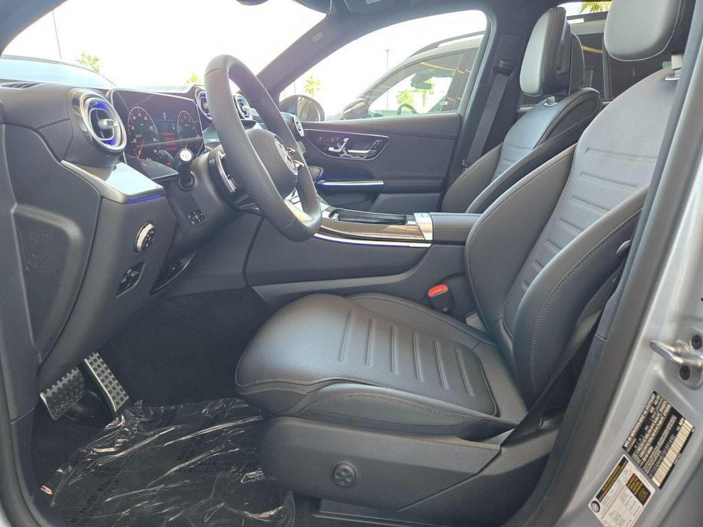 new 2025 Mercedes-Benz GLC 300 car, priced at $61,485