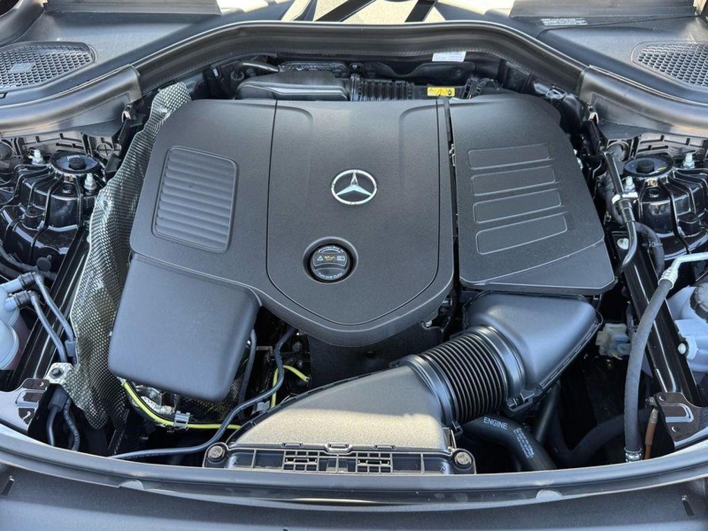 new 2025 Mercedes-Benz GLC 300 car, priced at $56,750