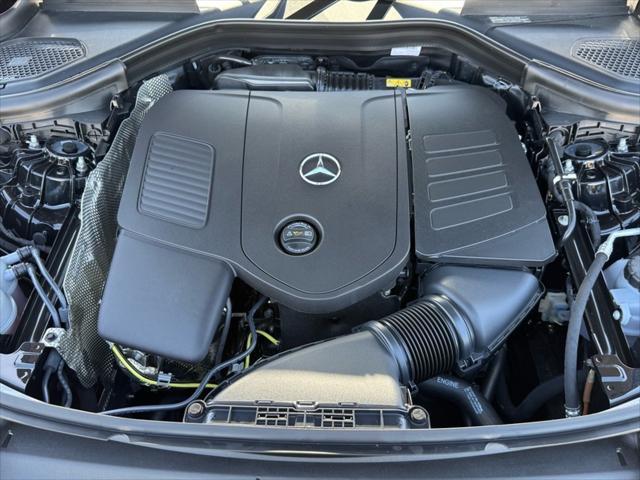 new 2025 Mercedes-Benz GLC 300 car, priced at $56,750