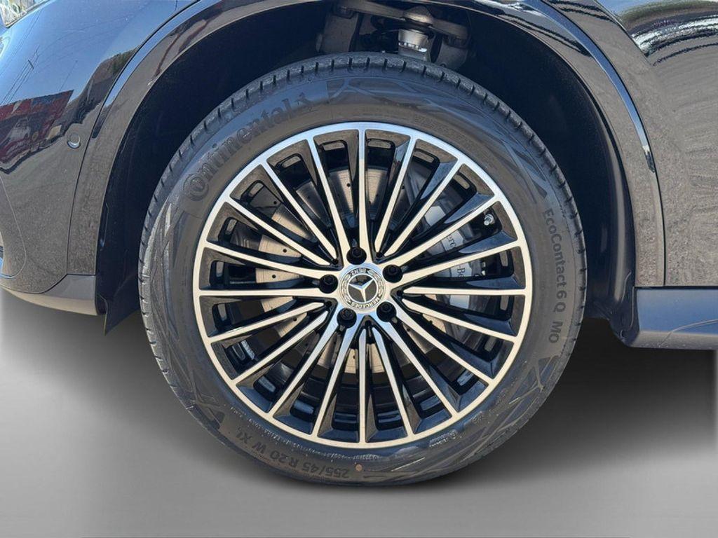 new 2025 Mercedes-Benz GLC 300 car, priced at $56,750