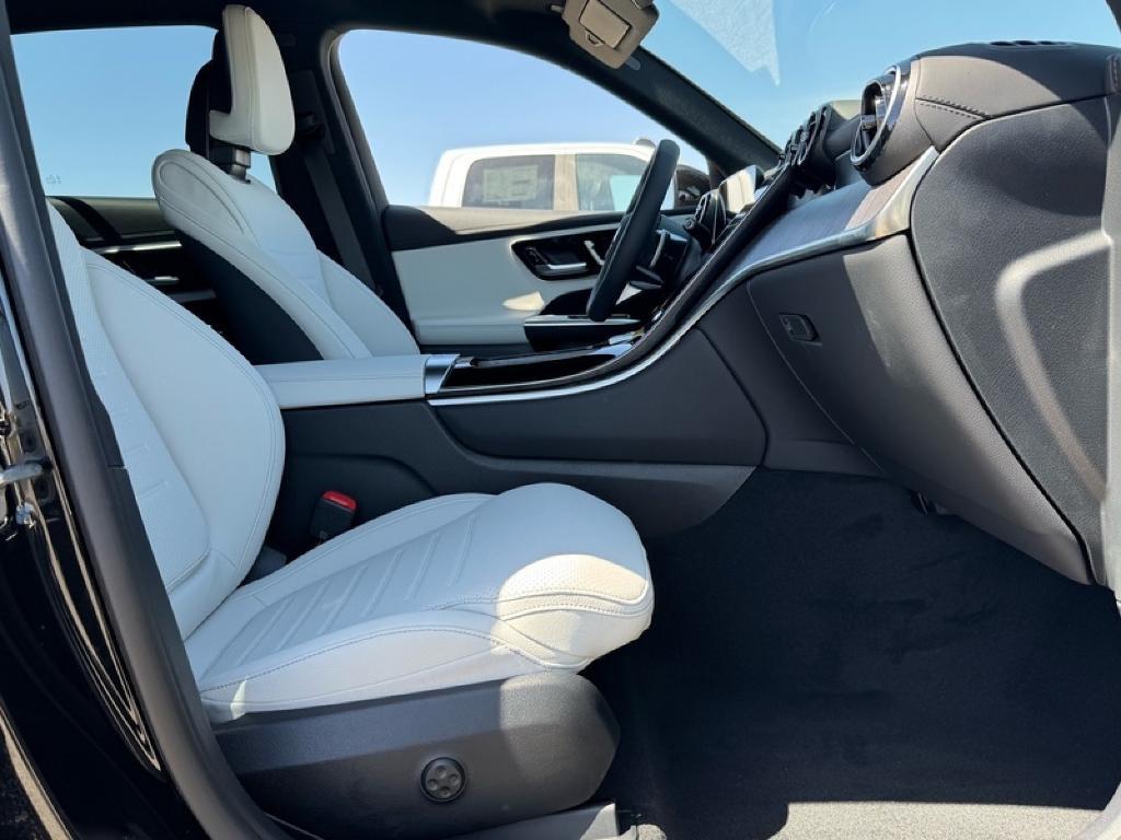 new 2025 Mercedes-Benz GLC 300 car, priced at $57,880