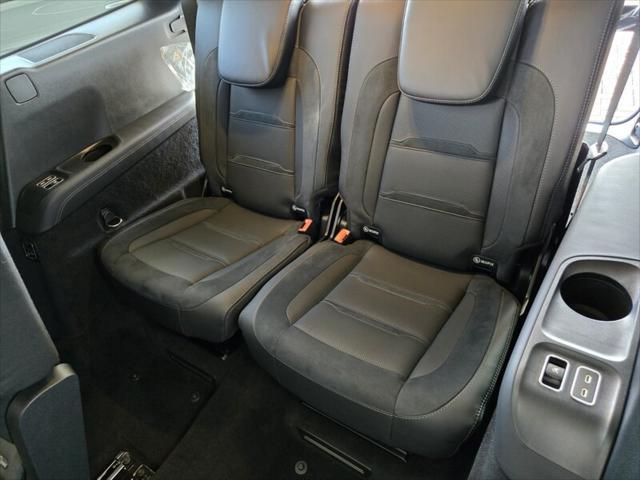 new 2025 Mercedes-Benz AMG GLS 63 car, priced at $153,665