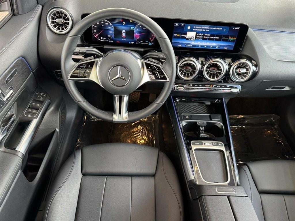 used 2025 Mercedes-Benz GLA 250 car, priced at $39,993