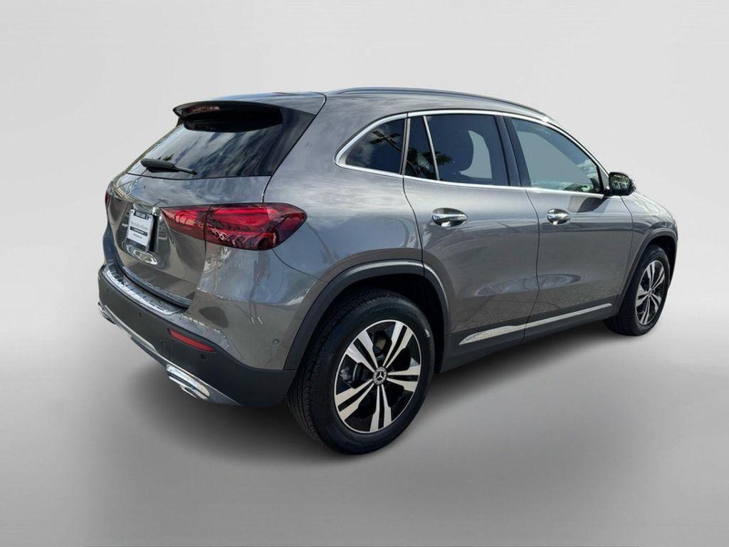 used 2025 Mercedes-Benz GLA 250 car, priced at $39,993