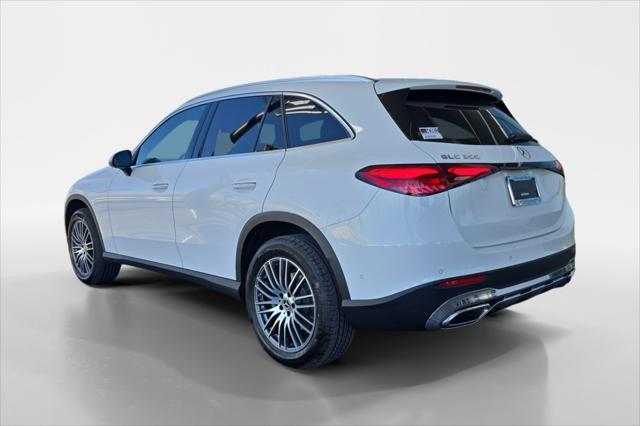 new 2025 Mercedes-Benz GLC 300 car, priced at $51,385