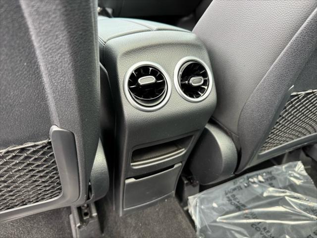 used 2020 Mercedes-Benz GLB 250 car, priced at $29,994