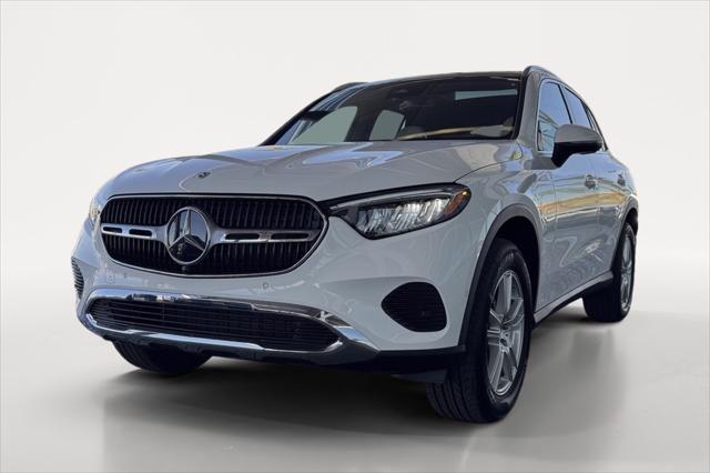 new 2025 Mercedes-Benz GLC 300 car, priced at $52,250