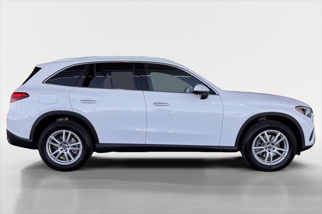 new 2025 Mercedes-Benz GLC 300 car, priced at $52,250