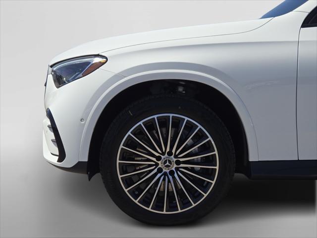 new 2025 Mercedes-Benz GLC 300 car, priced at $60,915