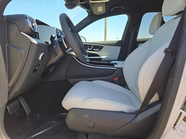 new 2025 Mercedes-Benz GLC 300 car, priced at $60,915