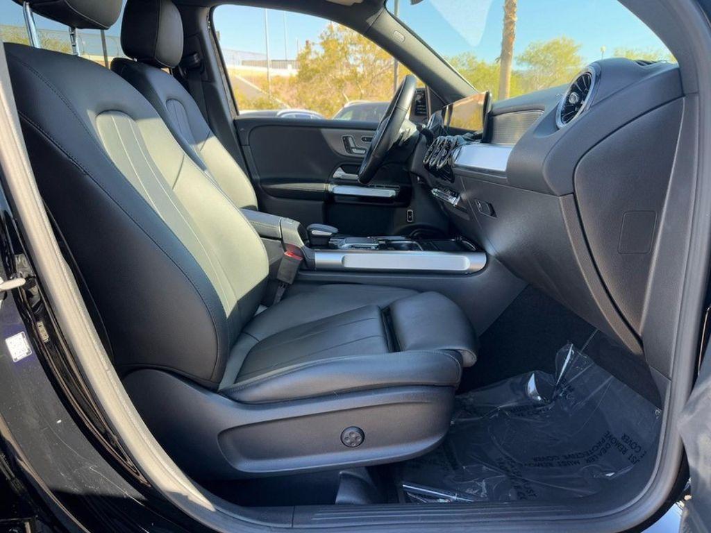 used 2021 Mercedes-Benz GLB 250 car, priced at $29,994