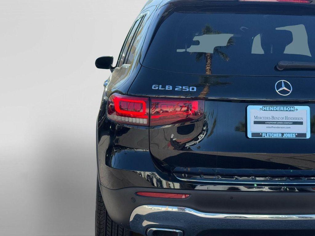 used 2021 Mercedes-Benz GLB 250 car, priced at $29,994