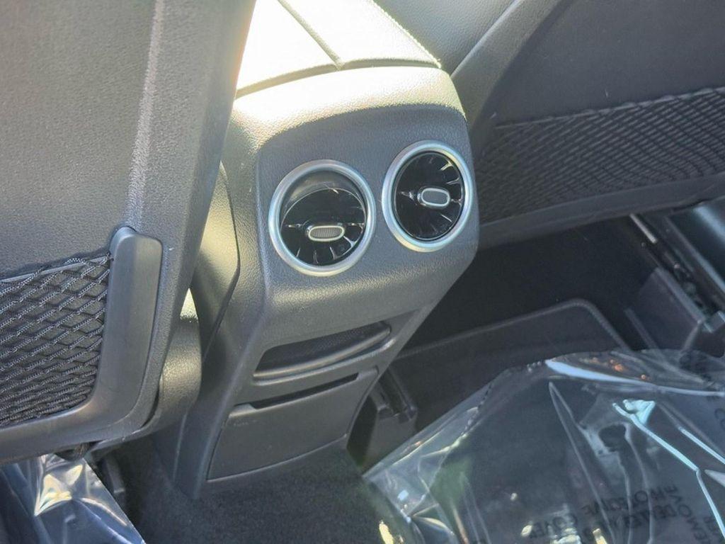 used 2021 Mercedes-Benz GLB 250 car, priced at $29,994