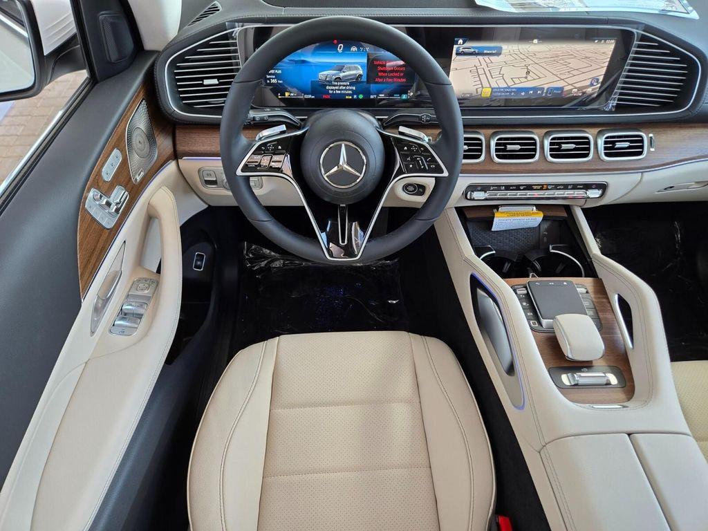 new 2025 Mercedes-Benz GLS 450 car, priced at $91,755