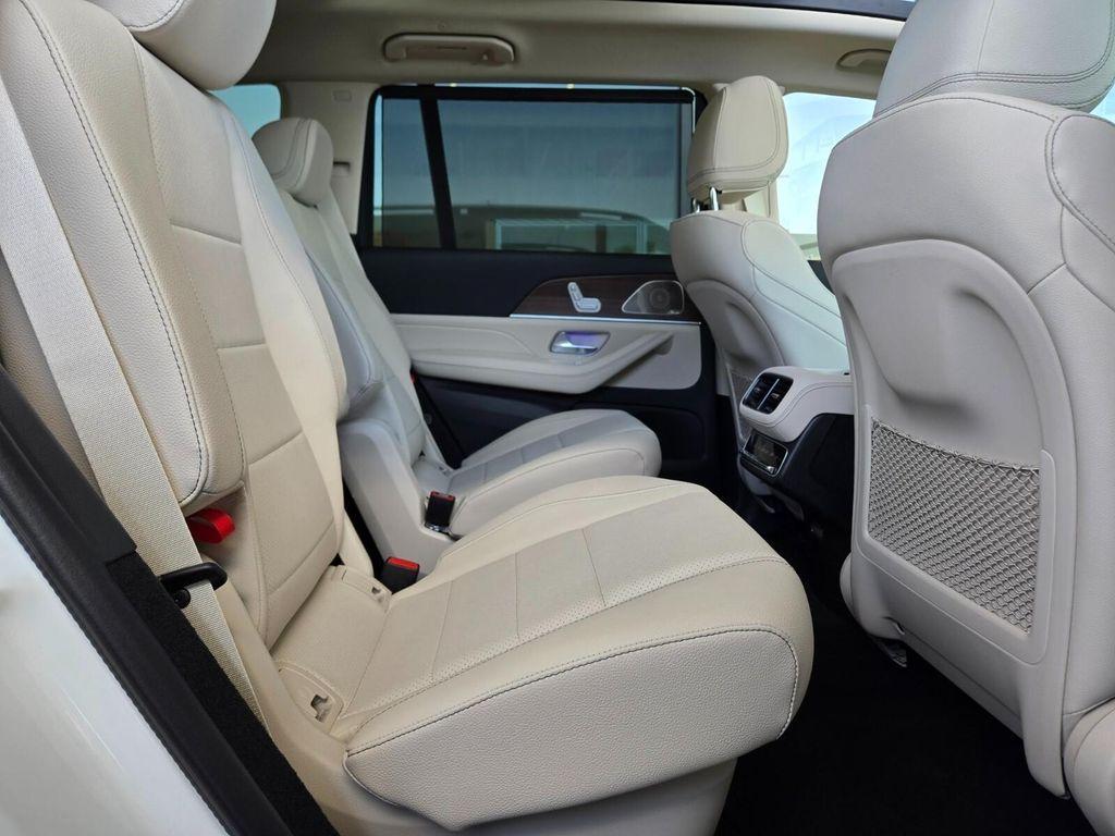 new 2025 Mercedes-Benz GLS 450 car, priced at $91,755