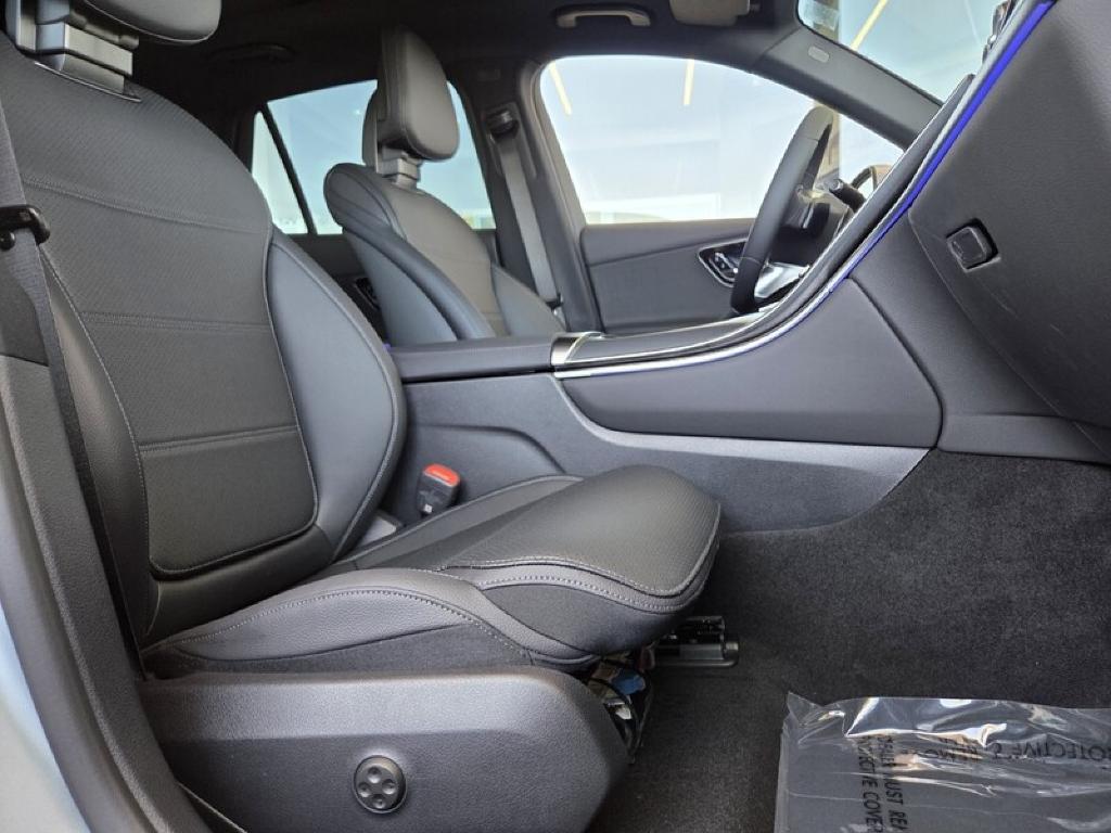 new 2025 Mercedes-Benz GLC 350e car, priced at $66,260