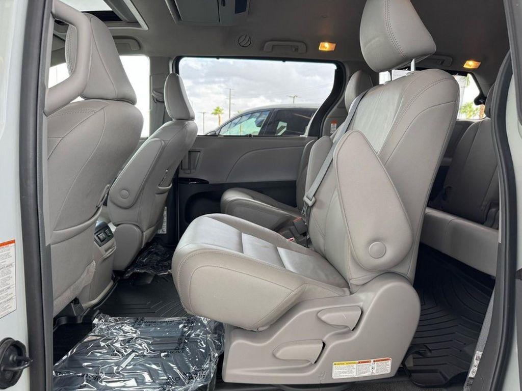 used 2018 Toyota Sienna car, priced at $30,994