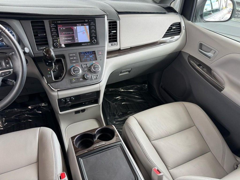 used 2018 Toyota Sienna car, priced at $30,994