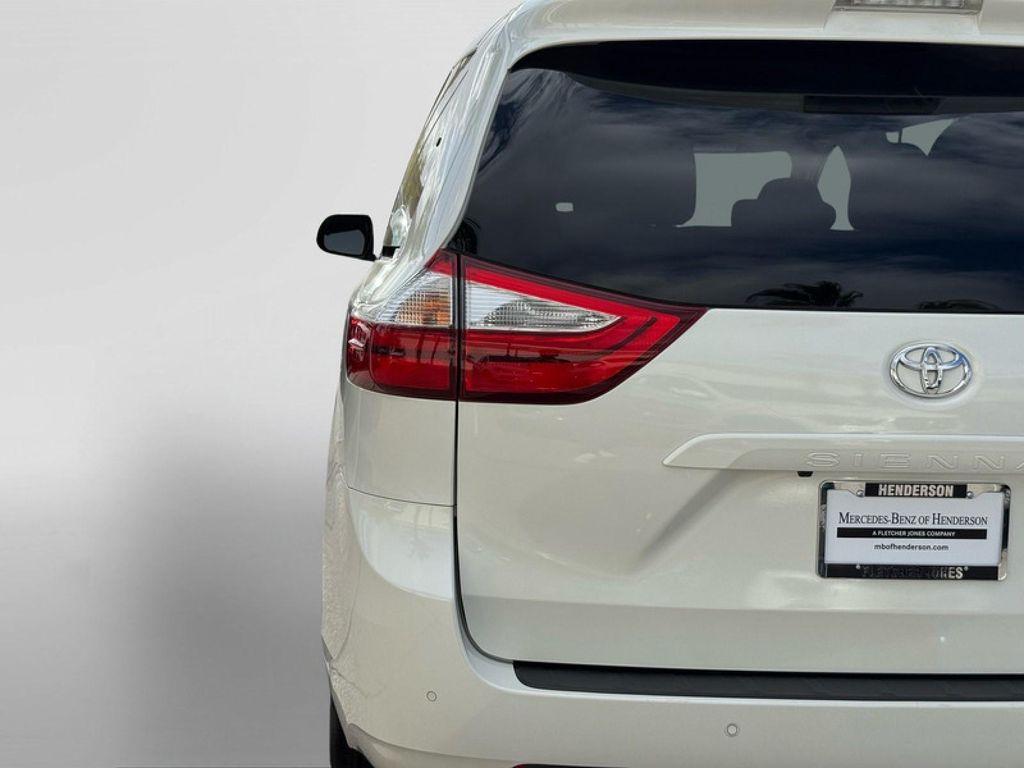 used 2018 Toyota Sienna car, priced at $30,994