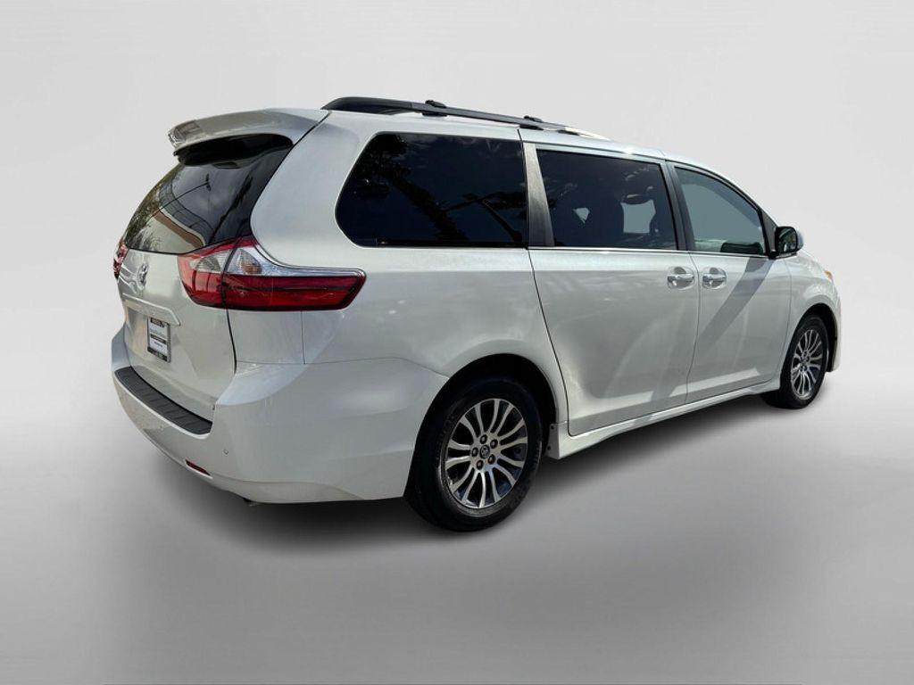 used 2018 Toyota Sienna car, priced at $30,994