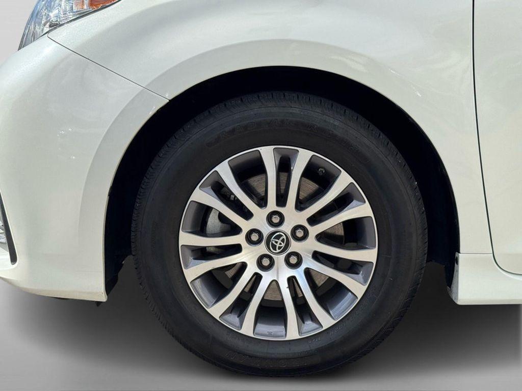 used 2018 Toyota Sienna car, priced at $30,994