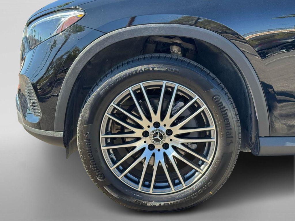 used 2024 Mercedes-Benz GLC 300 car, priced at $44,994
