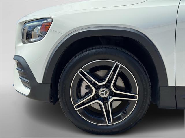used 2021 Mercedes-Benz GLB 250 car, priced at $29,995