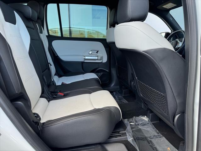 used 2021 Mercedes-Benz GLB 250 car, priced at $29,995