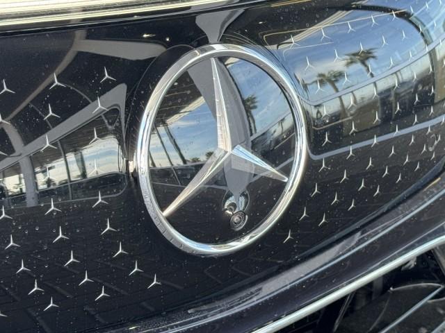 new 2024 Mercedes-Benz EQS 580 car, priced at $128,880