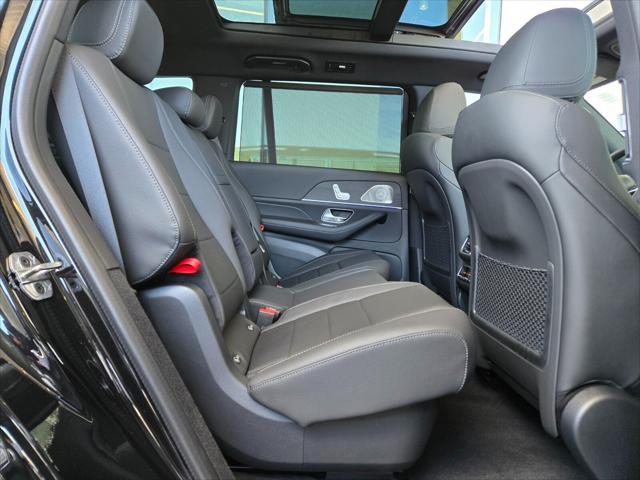new 2025 Mercedes-Benz GLS 450 car, priced at $93,105