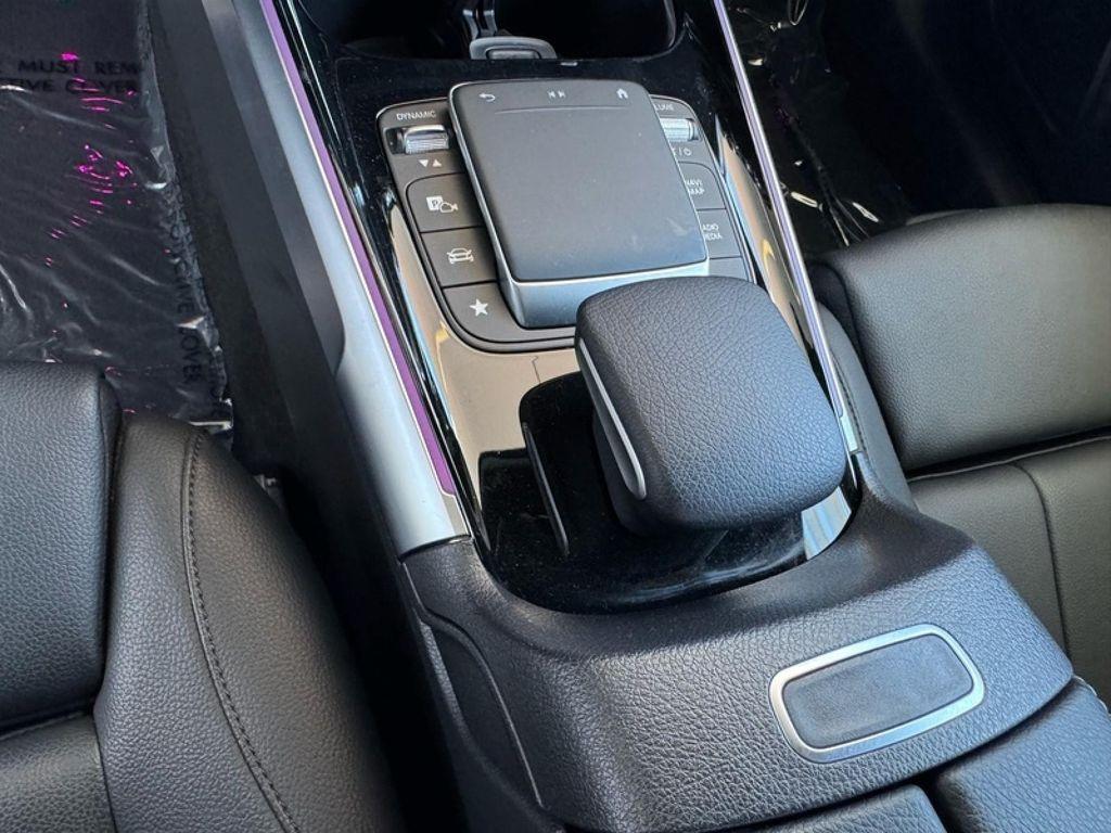 used 2022 Mercedes-Benz GLB 250 car, priced at $27,771
