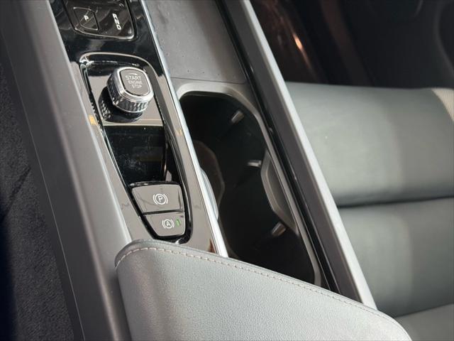 used 2022 Volvo XC60 Recharge Plug-In Hybrid car, priced at $39,994