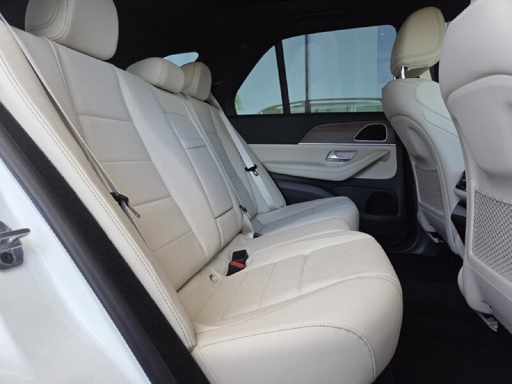 new 2025 Mercedes-Benz GLE 350 car, priced at $68,090
