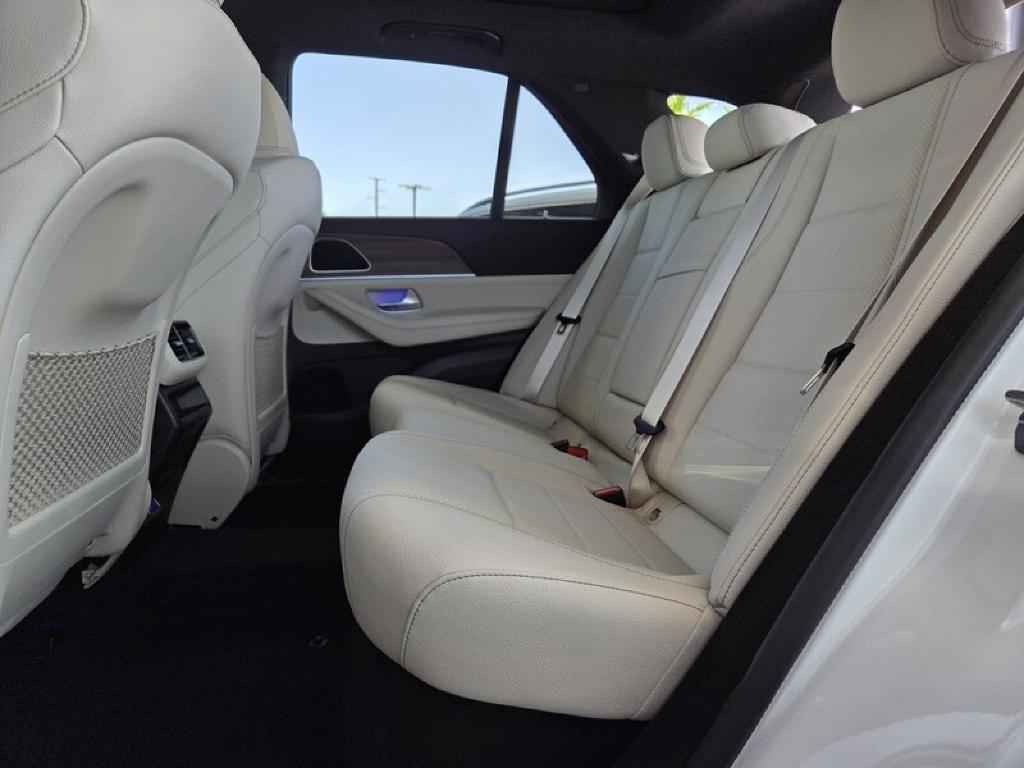new 2025 Mercedes-Benz GLE 350 car, priced at $68,090