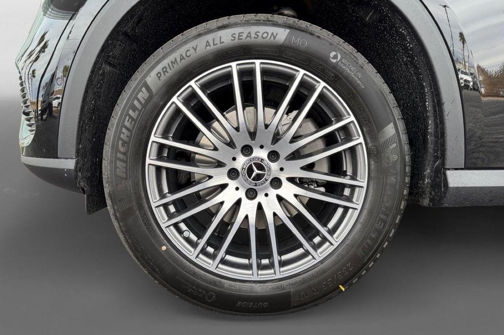 new 2025 Mercedes-Benz GLC 300 car, priced at $54,905