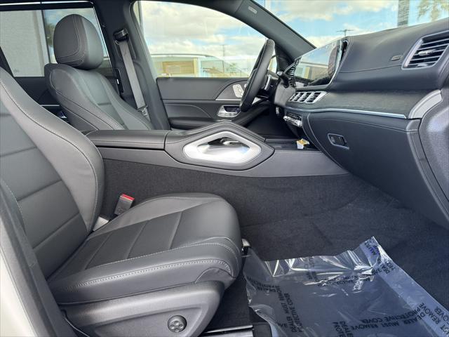 new 2025 Mercedes-Benz GLS 450 car, priced at $98,955