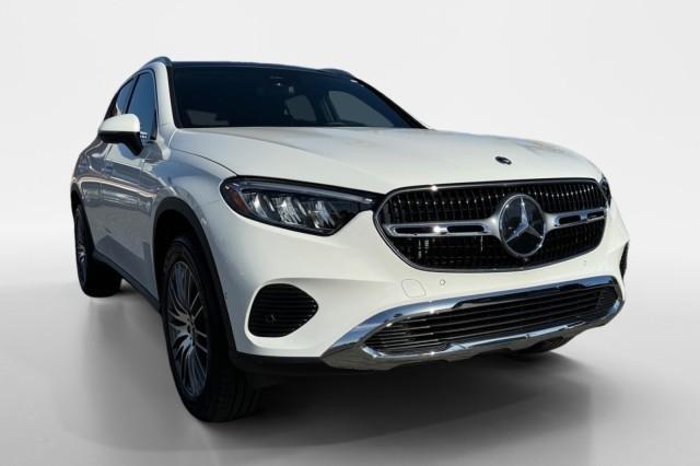 new 2024 Mercedes-Benz GLC 300 car, priced at $51,915