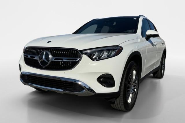 new 2024 Mercedes-Benz GLC 300 car, priced at $51,915